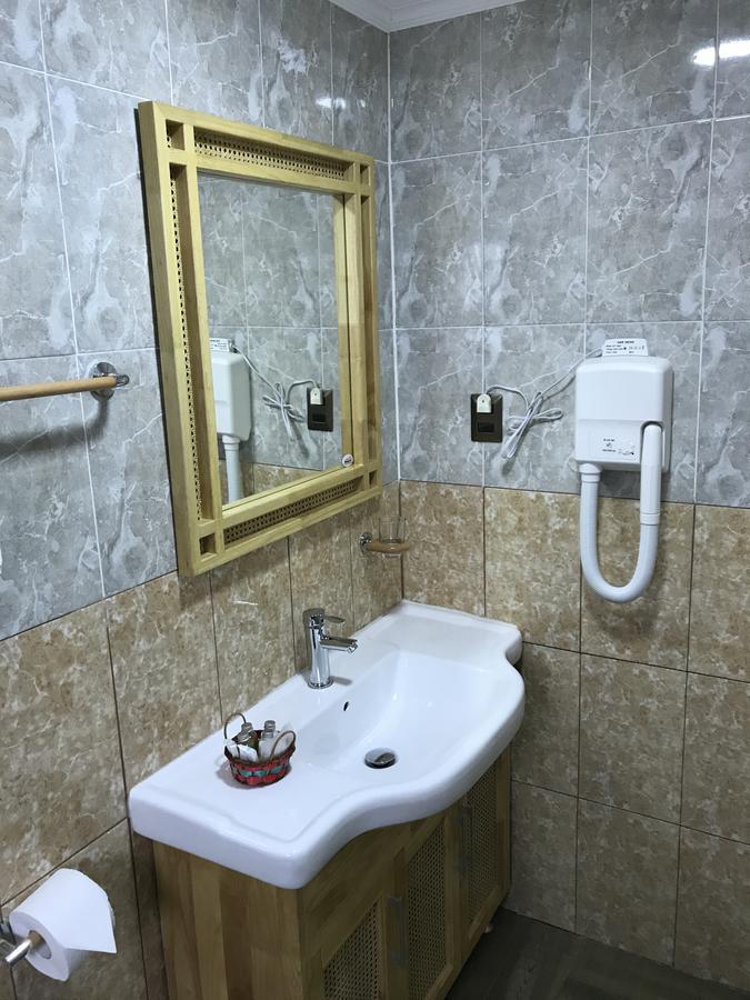 Hostal Andes Patagonicos 纳塔列斯港 外观 照片