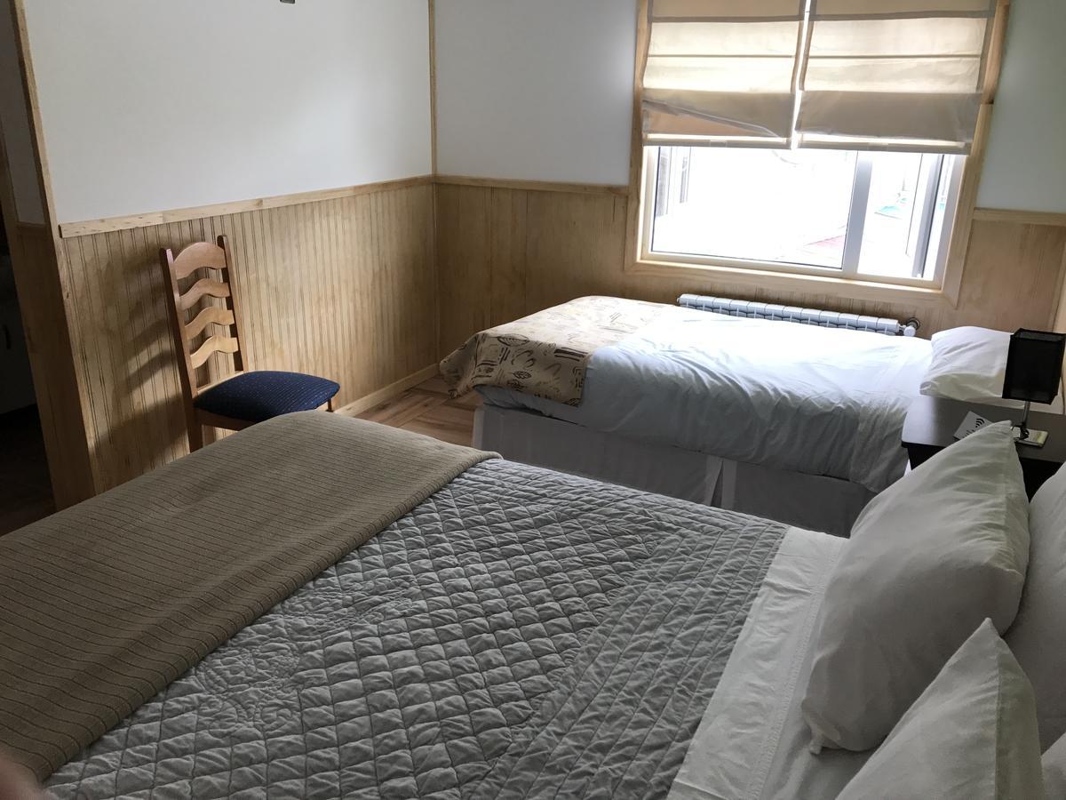 Hostal Andes Patagonicos 纳塔列斯港 外观 照片