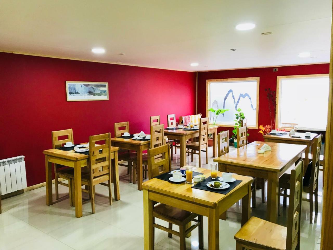 Hostal Andes Patagonicos 纳塔列斯港 外观 照片